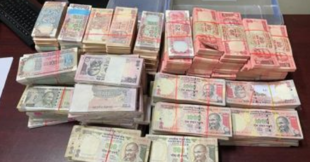 Customs seizes demonetised Indian currency worth over Rs 29 lakhs at Kochi airport
